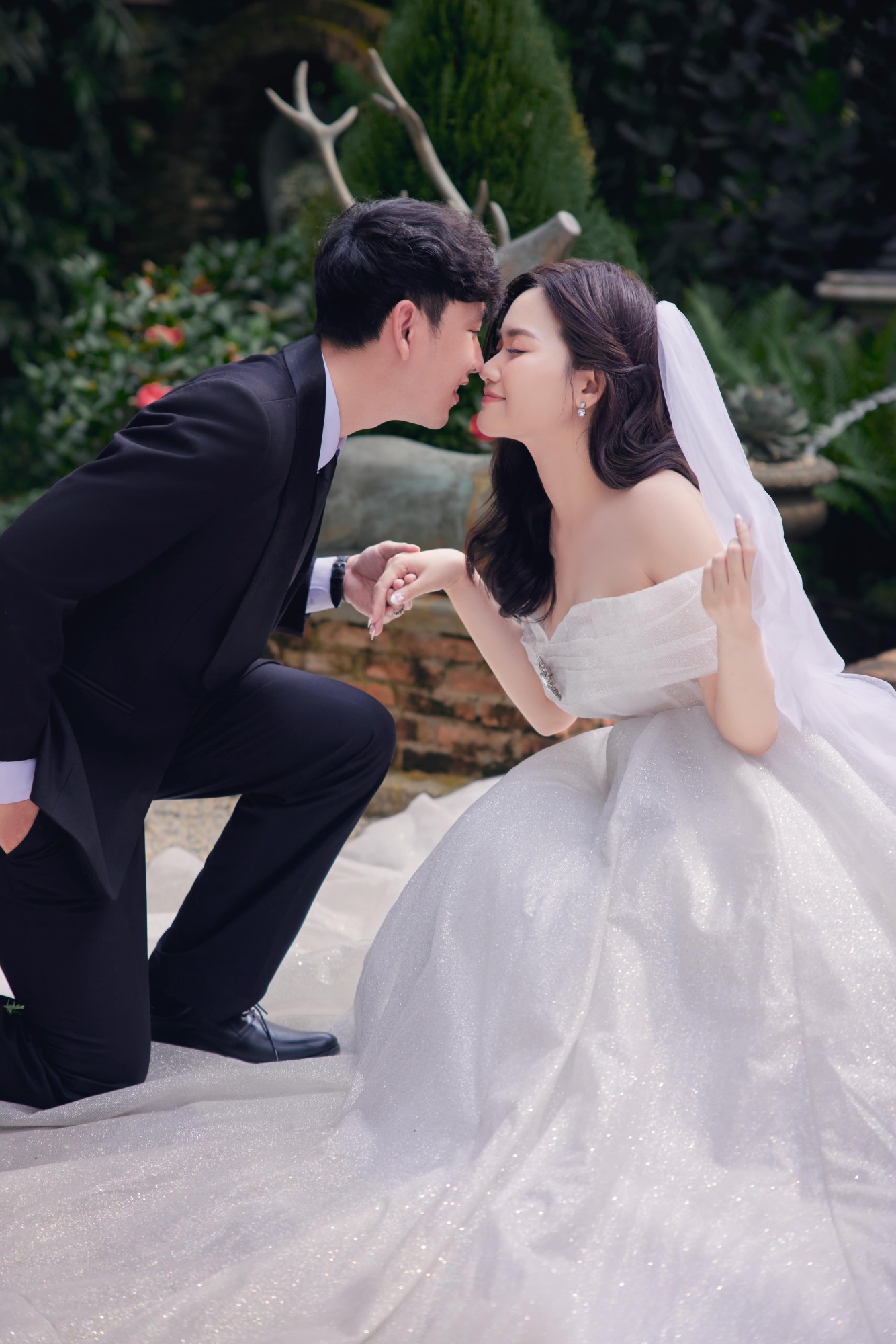 Thiệp cưới online - Hải & Trúc With Love