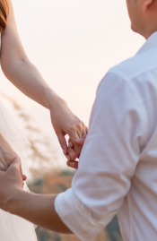 Thiệp cưới online - Báo hỷ Toàn & Trâm