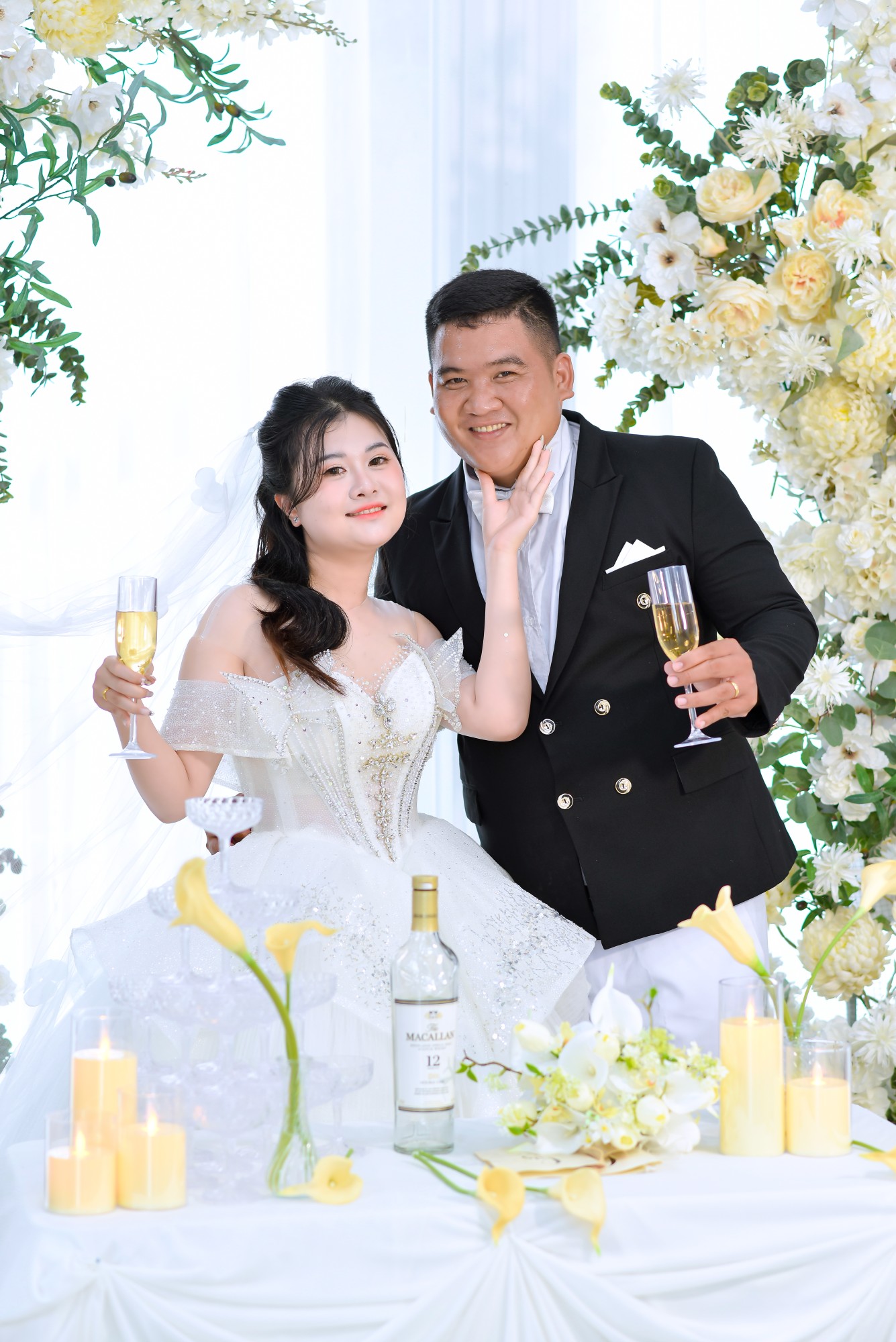 Thiệp cưới online - Văn Hà & Quế Trân