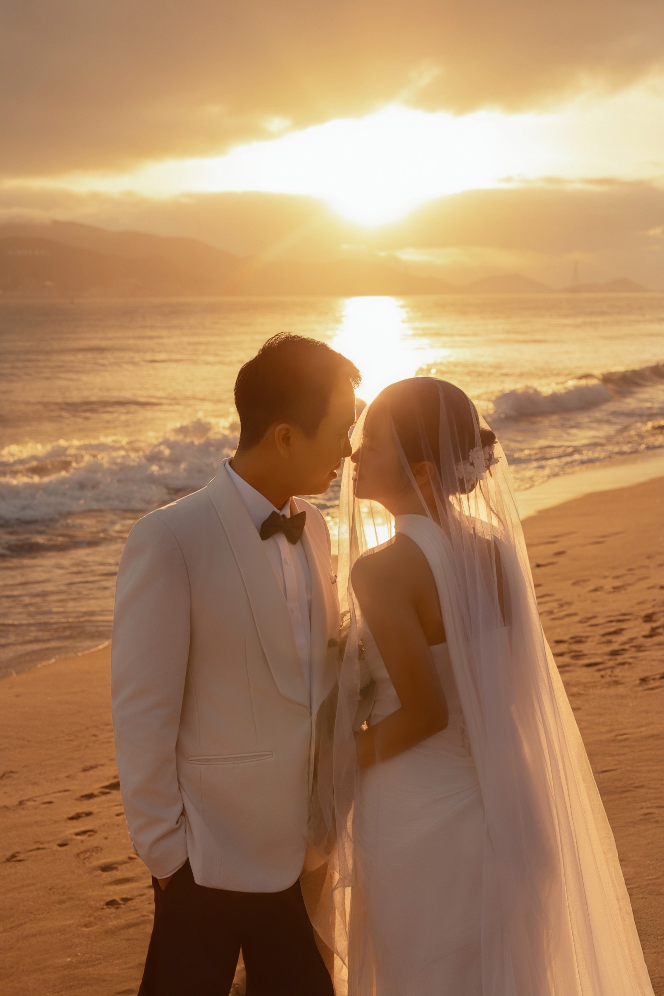 Thiệp cưới online - Báo Hỷ Hưng - Trang